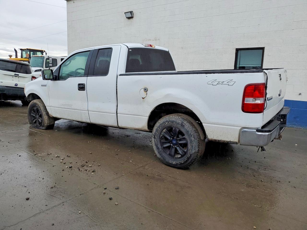 2005 Ford F150 VIN 1FTPX14595NB67067 photo 2