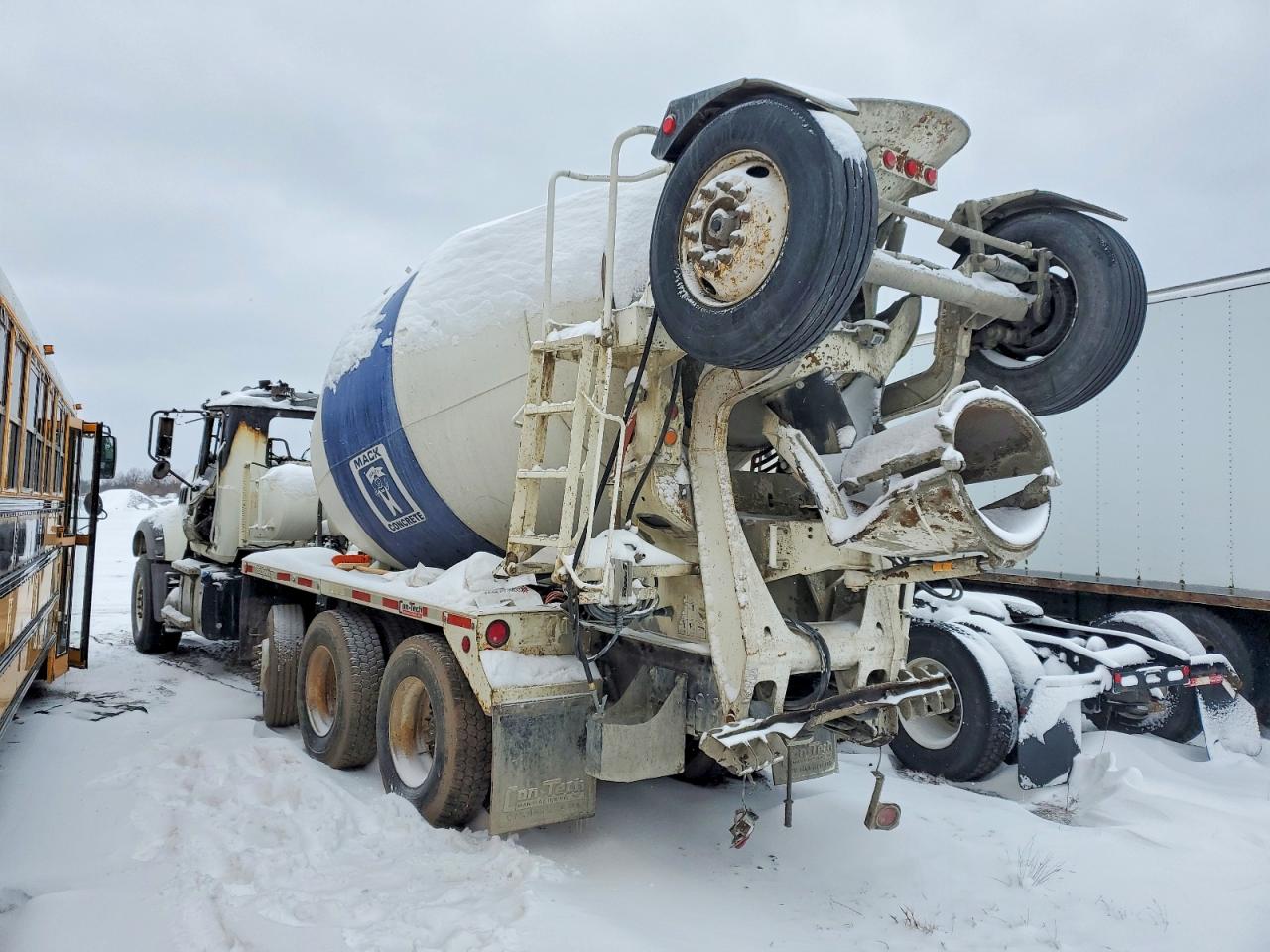 2019 MACK All other VIN 1M2GR2GC3KM003000 photo 3
