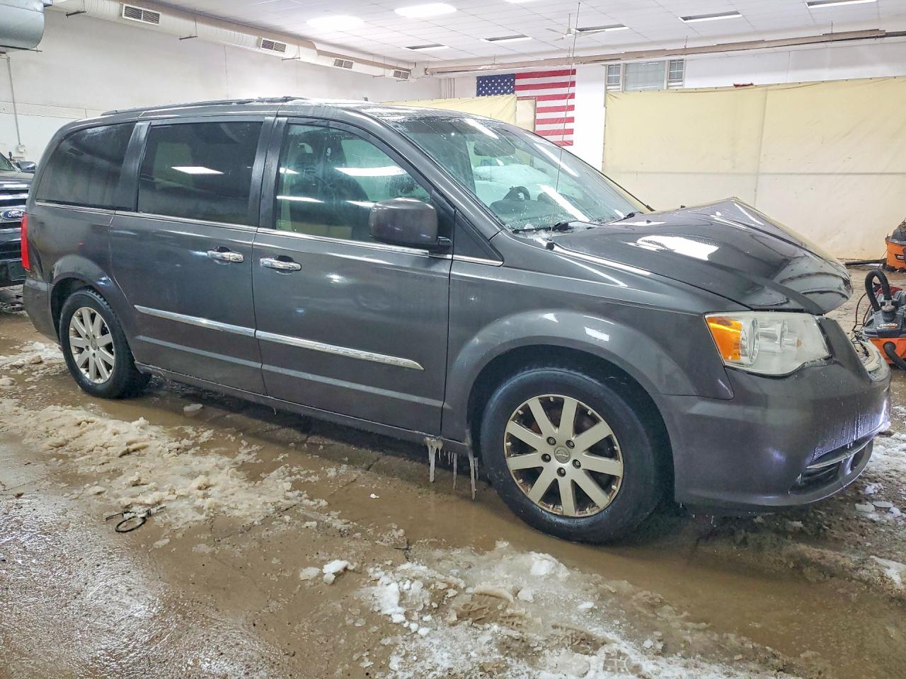 2015 Chrysler Minivan VIN 2C4RC1BG4FR617561 photo 4