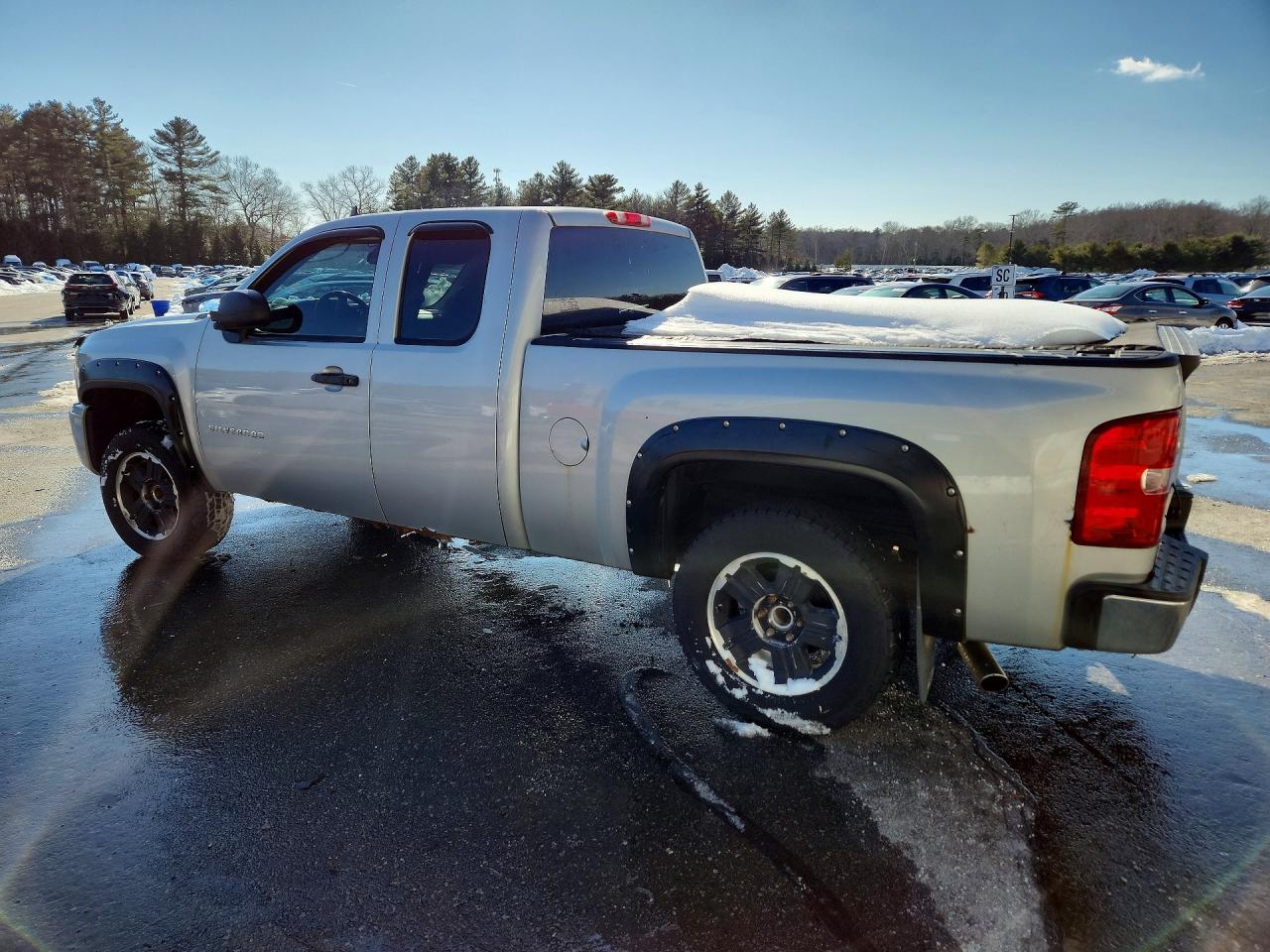 2011 Chevrolet All models VIN 1GCRKSE37BZ192628 photo 2