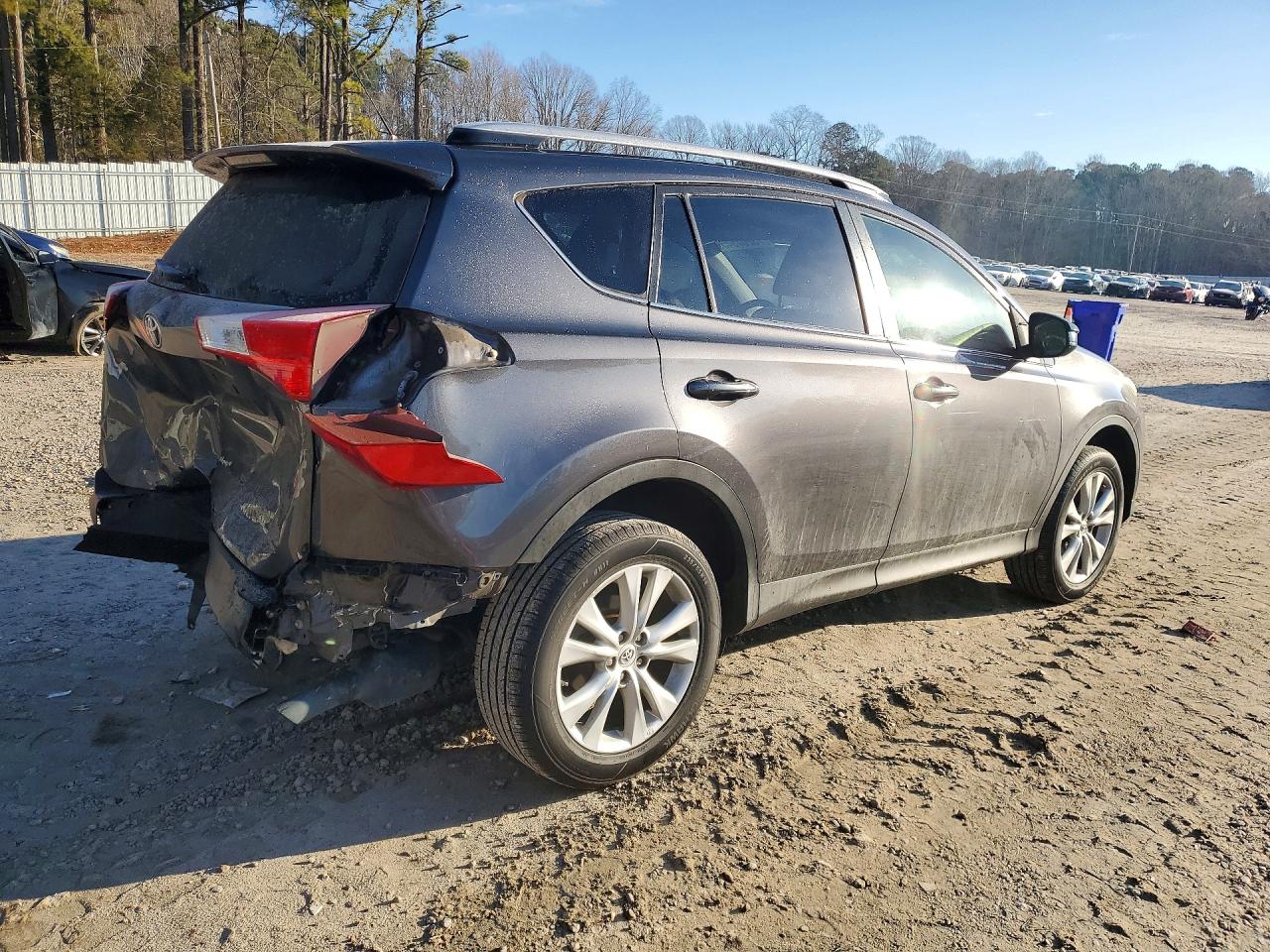 2014 Toyota Rav4 VIN JTMZFREV0EJ014884 photo 3