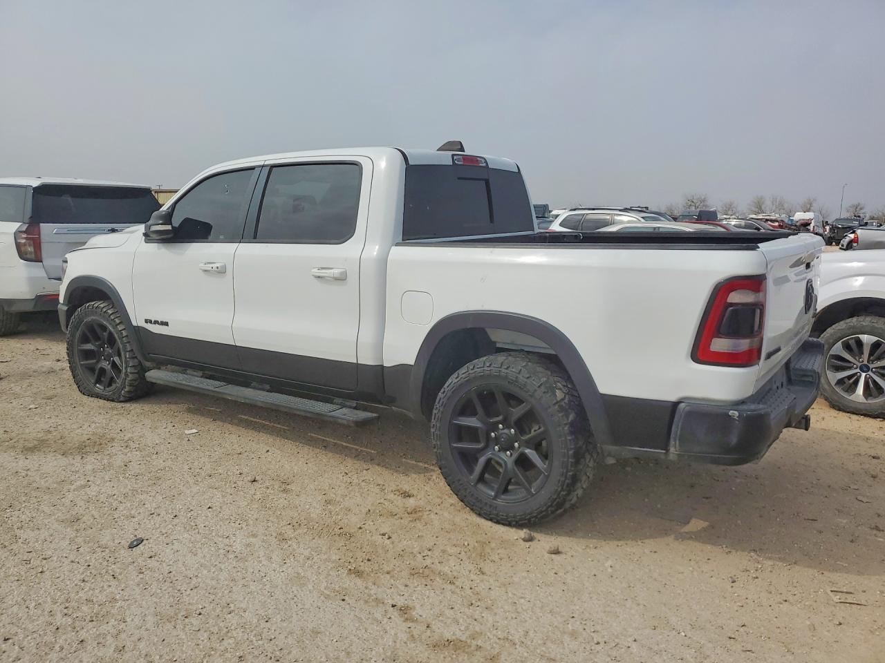 2020 Ram 1500 VIN 1C6SRFLT0LN170753 photo 2