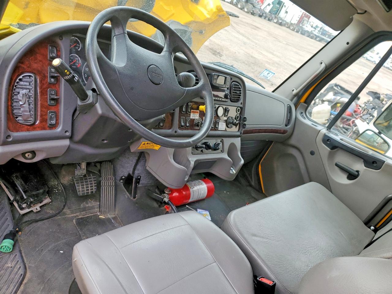 2024 FREIGHTLINER All other VIN 3ALACWFC0RDUW1756 photo 8
