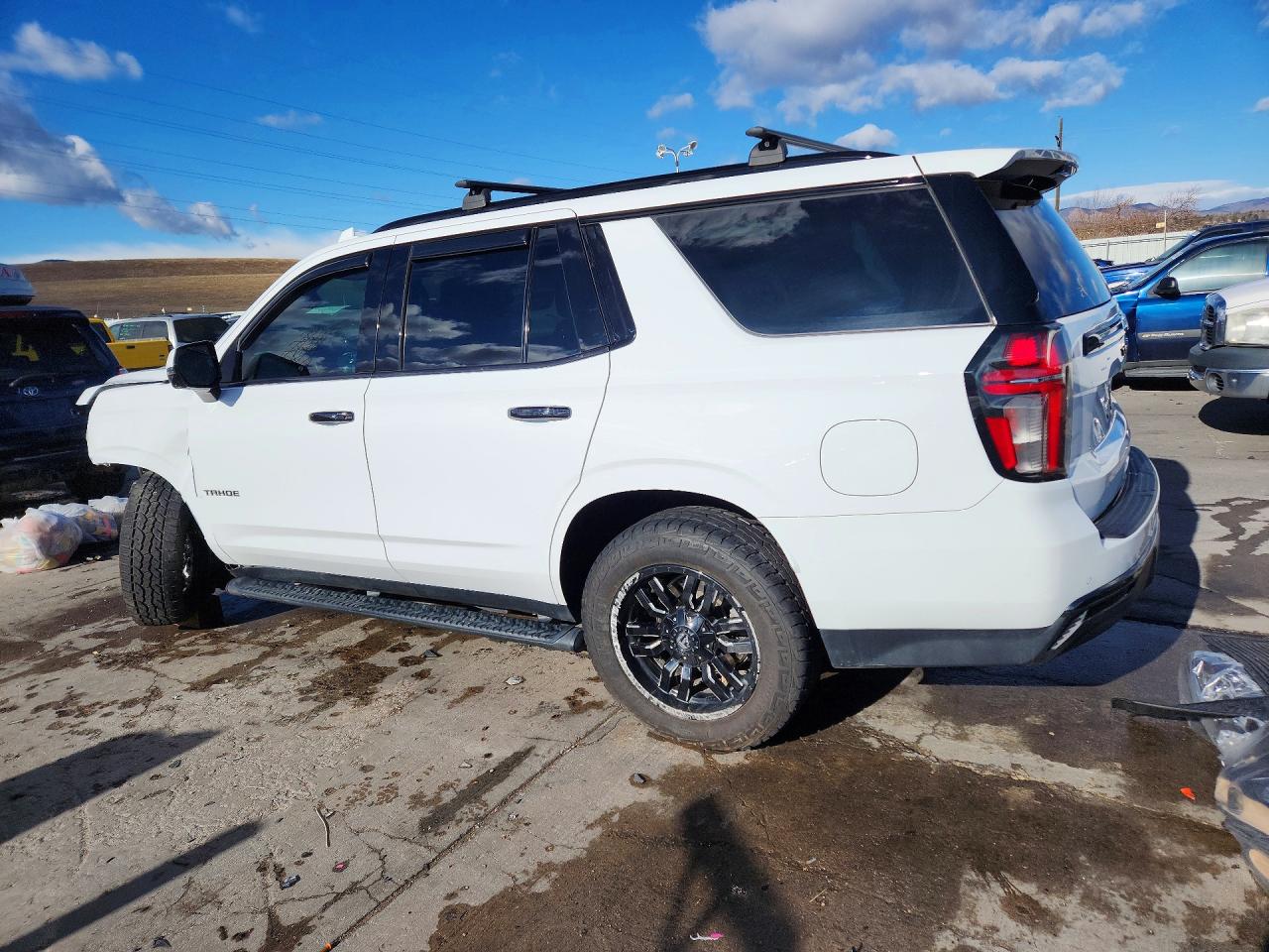 2022 Chevrolet Tahoe VIN 1GNSKPKD5NR167377 photo 2