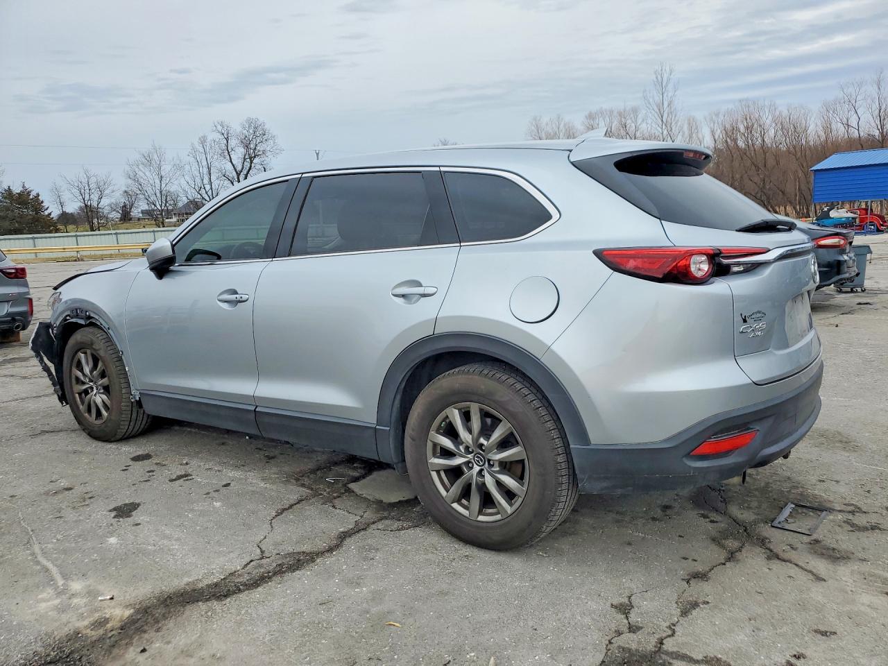2018 Mazda Cx-9 VIN JM3TCBCY6J0213674 photo 2