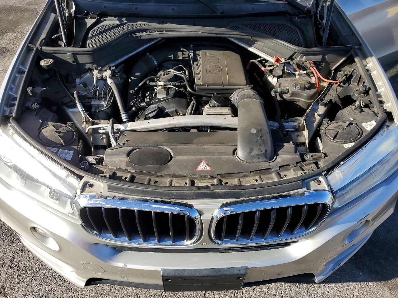 2014 BMW X5 VIN 5UXKR2C50E0H33935 photo 12