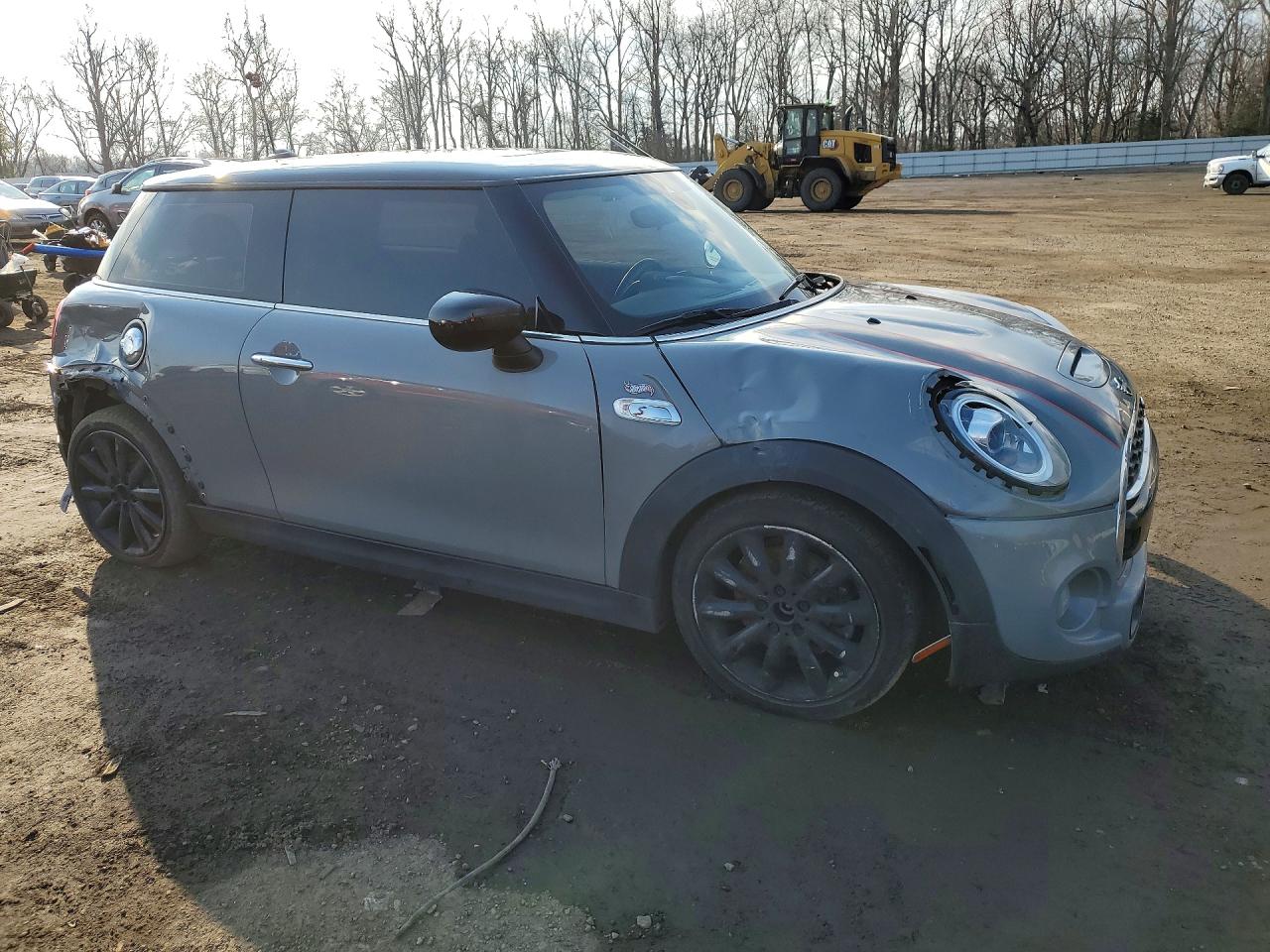 2021 MINI Cooper VIN WMWXR5C05M2N51562 photo 4