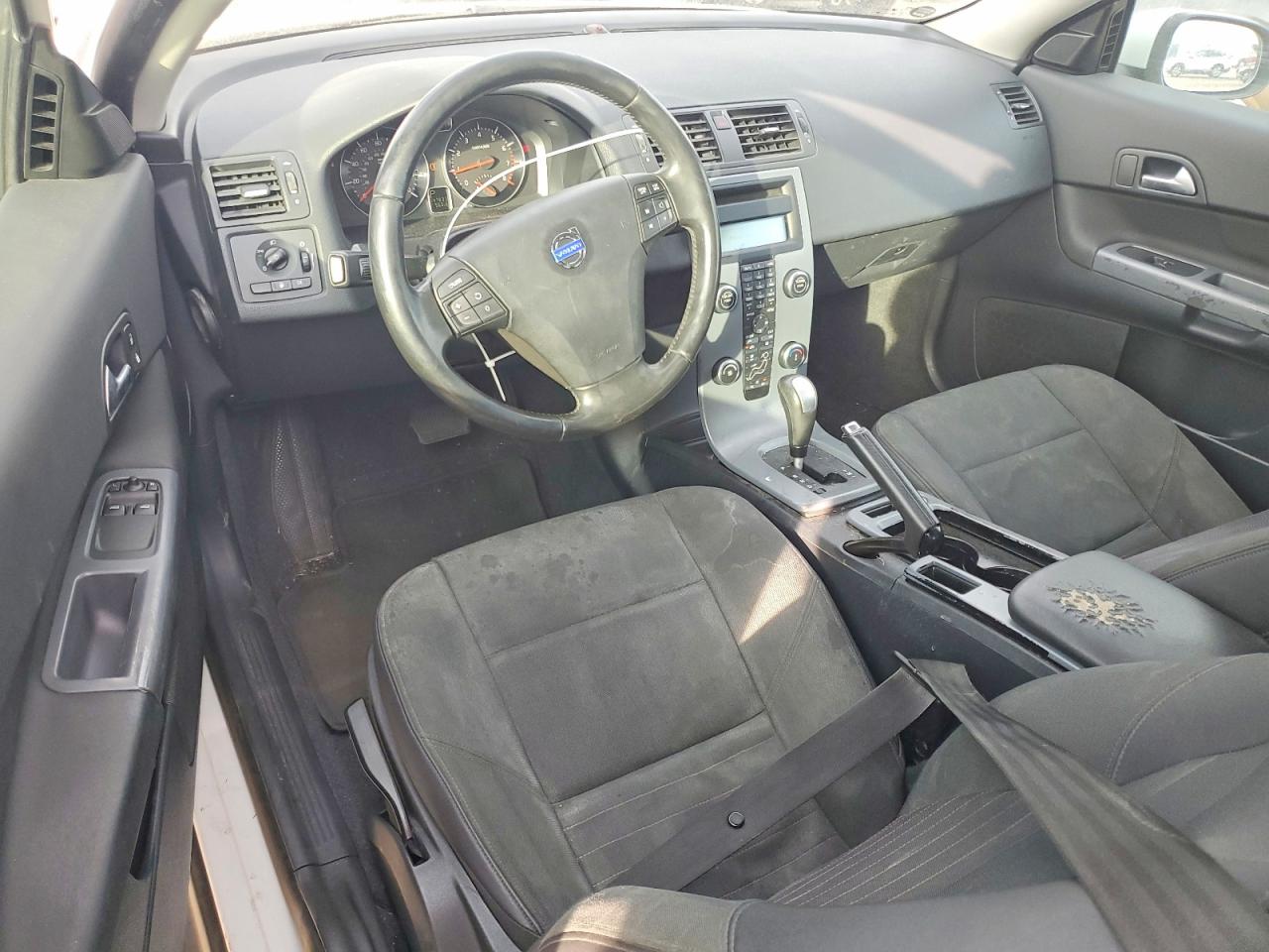 2013 Volvo C30 VIN YV1672MK3D2309706 photo 8
