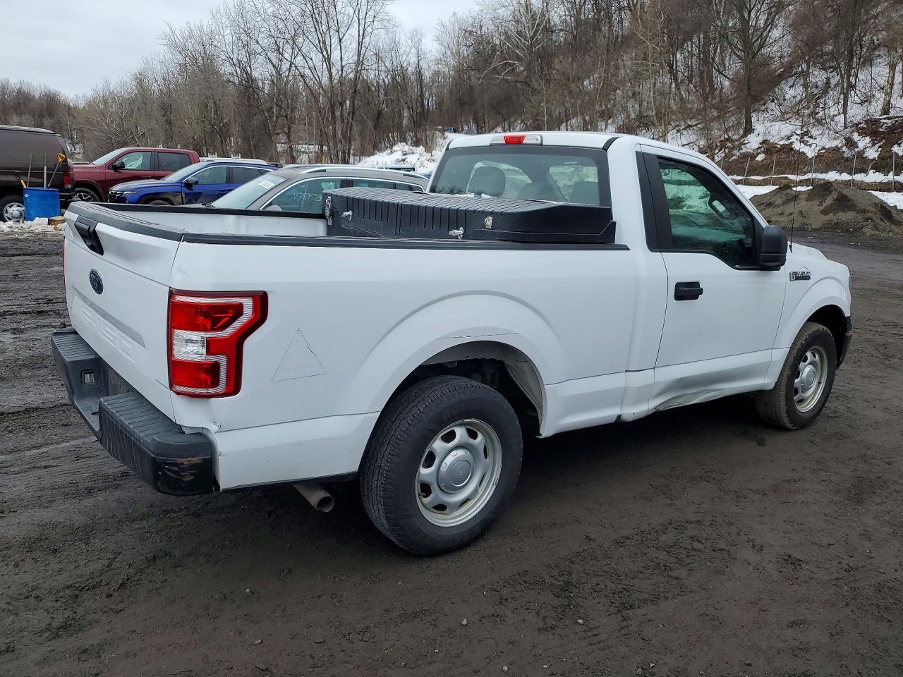 2018 Ford All models VIN 1FTMF1CB9JKD86233 photo 3