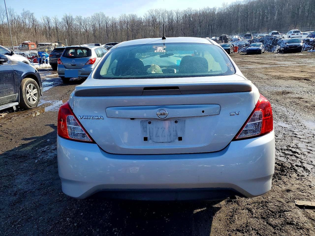 2019 Niss Versa VIN 3N1CN7AP2KL838445 photo 6