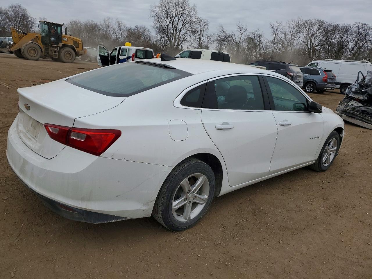 2020 Chev Malibu VIN 1G1ZB5ST8LF087503 photo 3