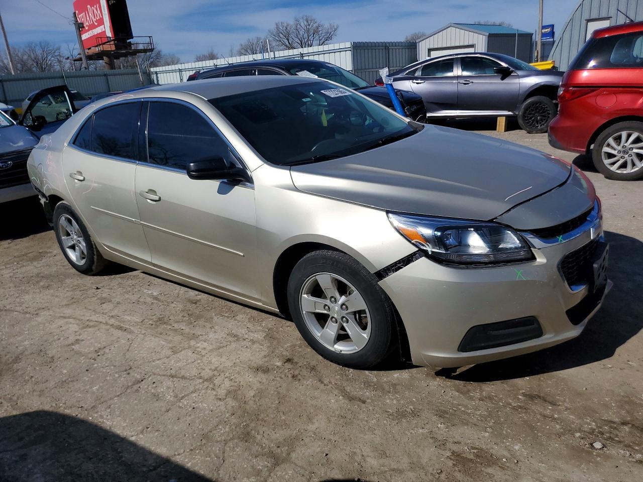 2015 Chev Malibu VIN 1G11B5SL6FF142077 photo 4