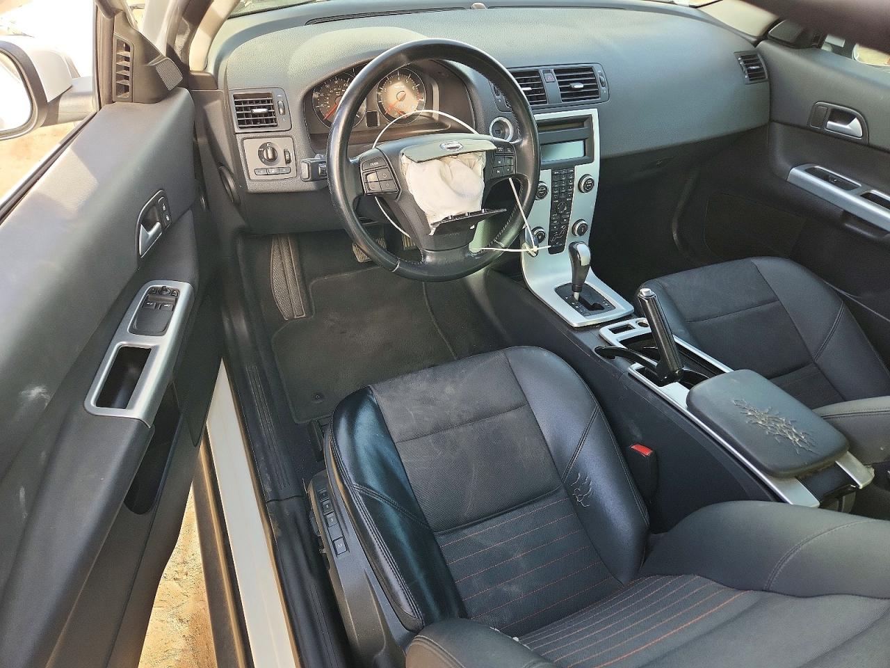 2011 VOLVO C30 VIN YV1672MK0B2232368 photo 8