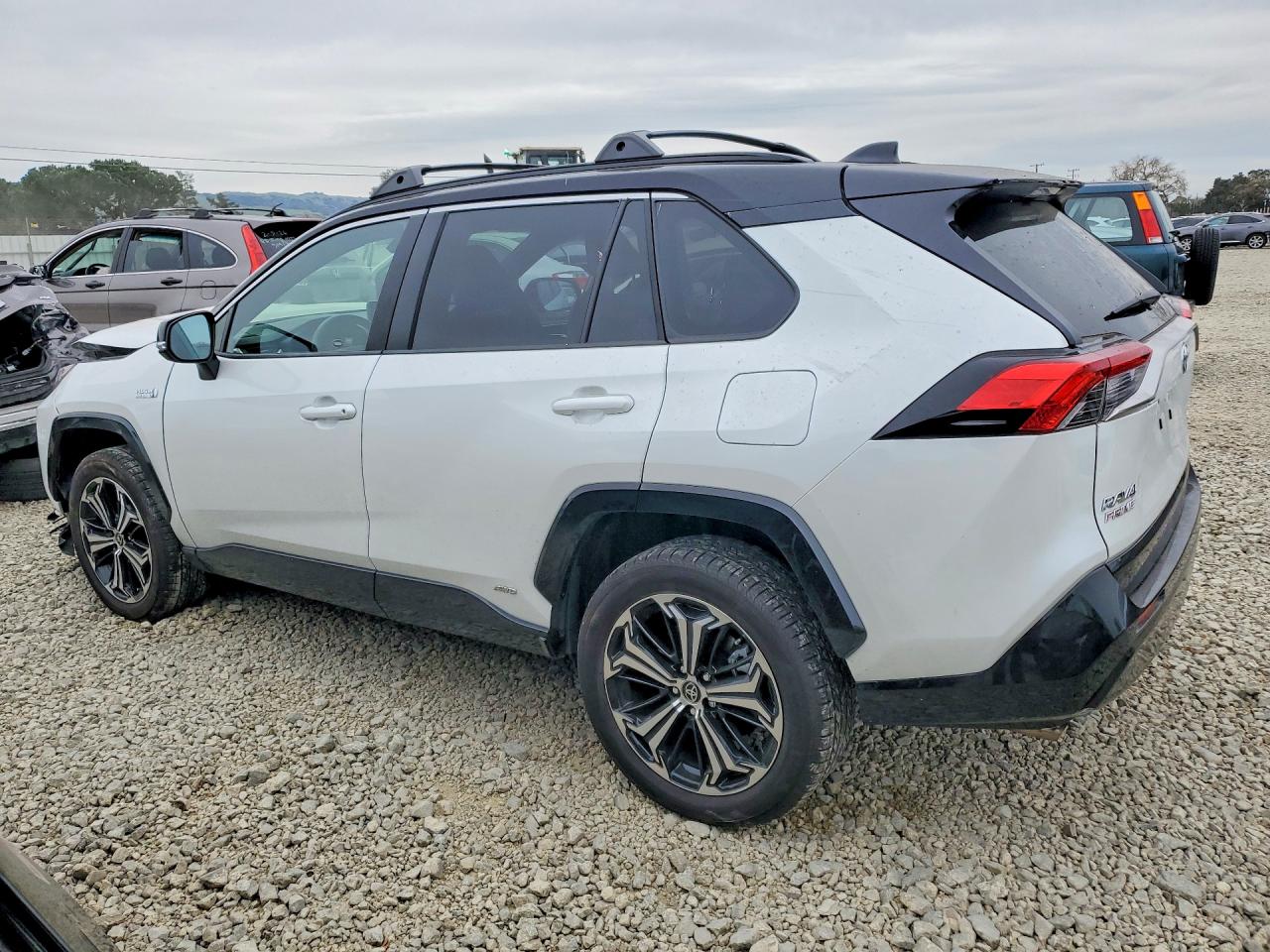 2024 TOYOTA Rav4 VIN JTMEB3FV6RD195757 photo 2