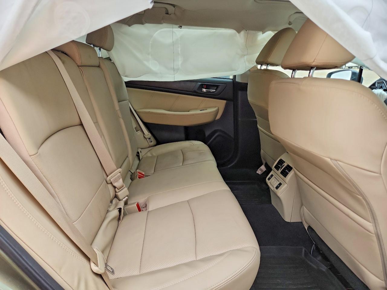 2019 Subaru Outback VIN 4S4BSANC9K3328185 photo 11