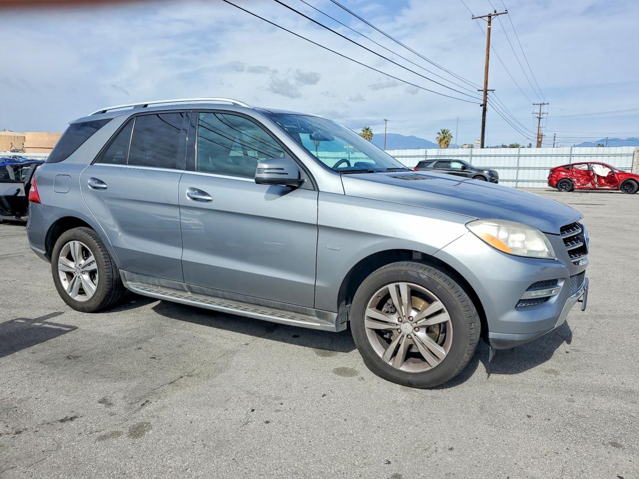 2012 Mercedes-Benz M-class VIN 4JGDA5HB9CA008741 photo 4