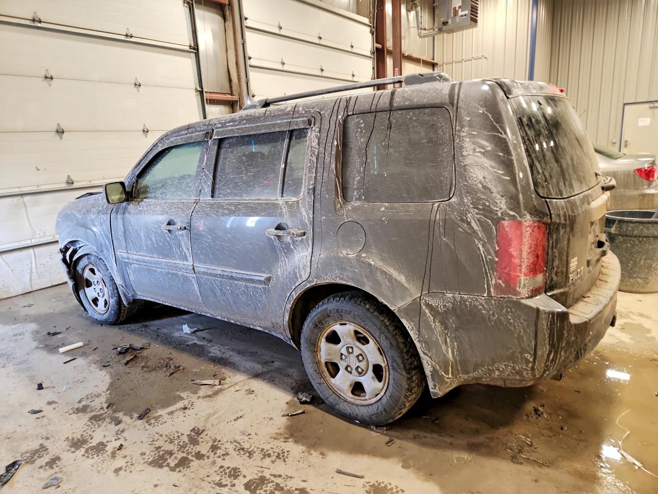 2014 HONDA Pilot lx VIN 5FNYF4H24EB022784 photo 2