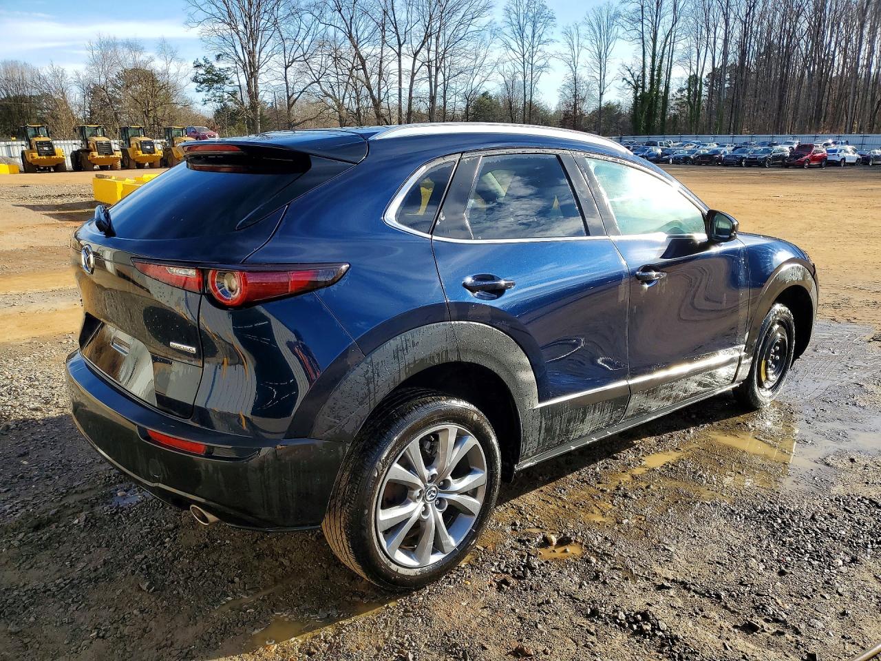 2024 Mazda Cx30 VIN 3MVDMBCM0RM652125 photo 3