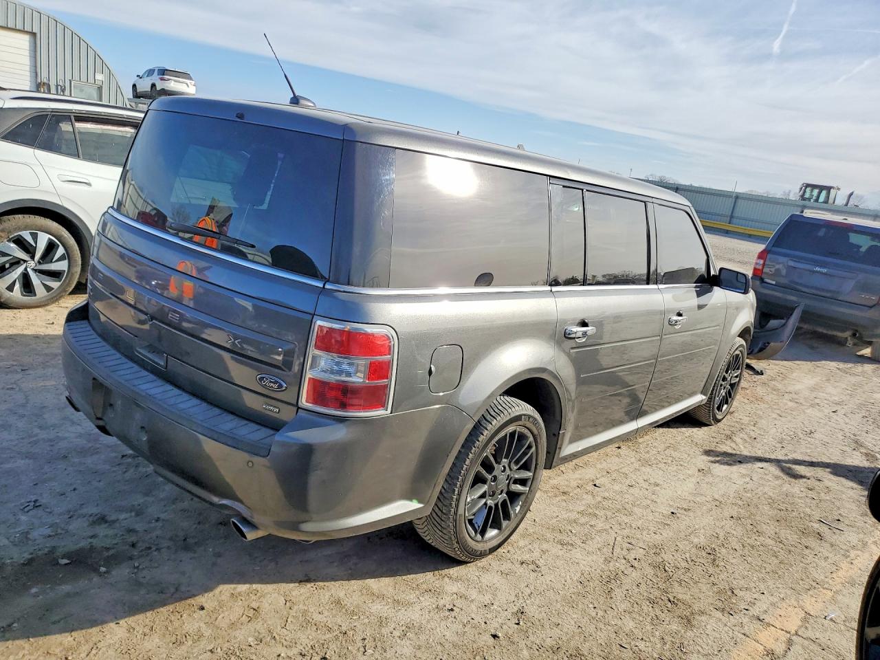 2016 Ford Flex VIN 2FMHK6C83GBA14271 photo 3