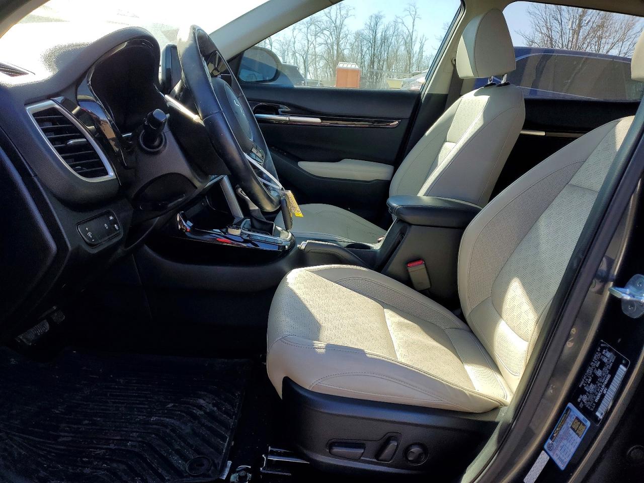 2023 Kia Seltos VIN KNDERCAA2P7404035 photo 7