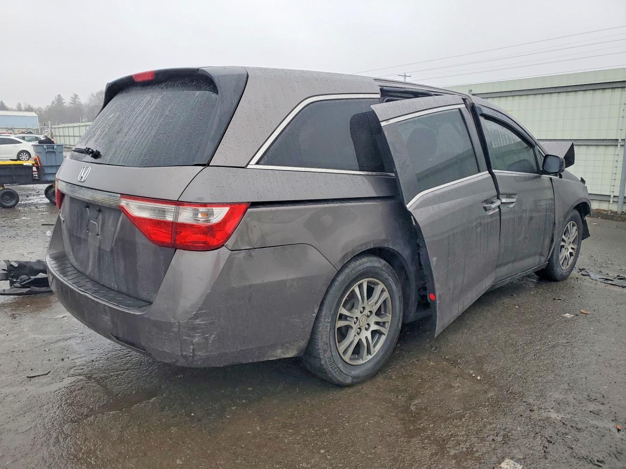 2012 Honda All models VIN 5FNRL5H4XCB057699 photo 3