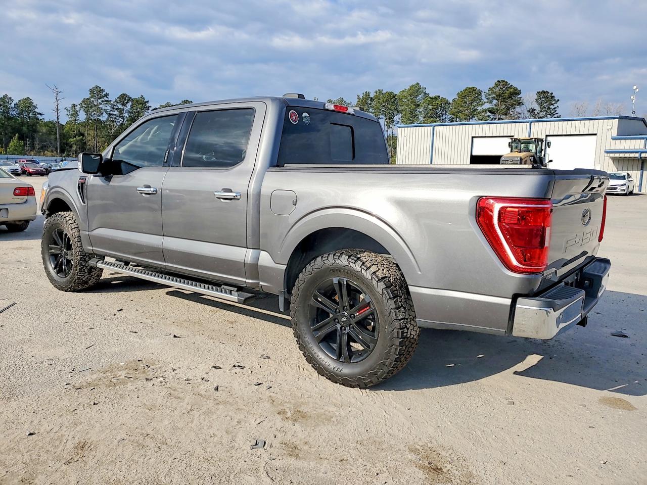 2023 Ford F-150 VIN 1FTEW1C56PKD92630 photo 2