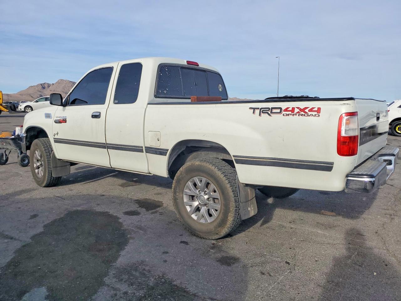 1997 Toyota T100 VIN JT4UN22D4V0049742 photo 2
