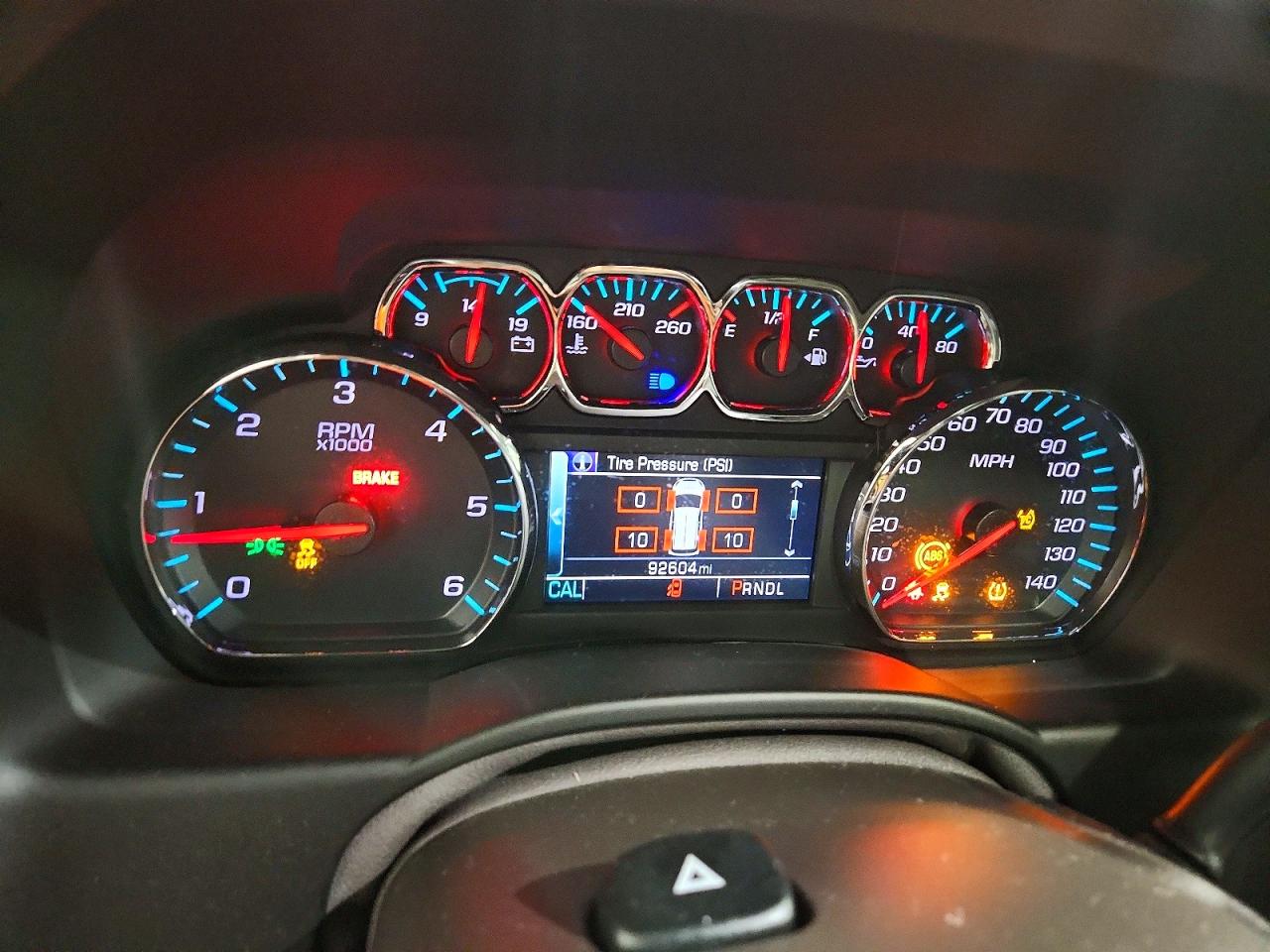 2019 Chevrolet Tahoe VIN 1GNSKBKC6KR398150 photo 9