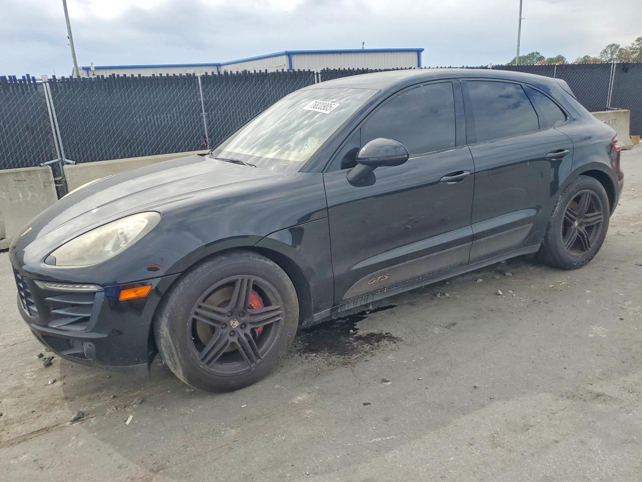2016 Porsche Macan VIN WP1AB2A50GLB50282 photo 1