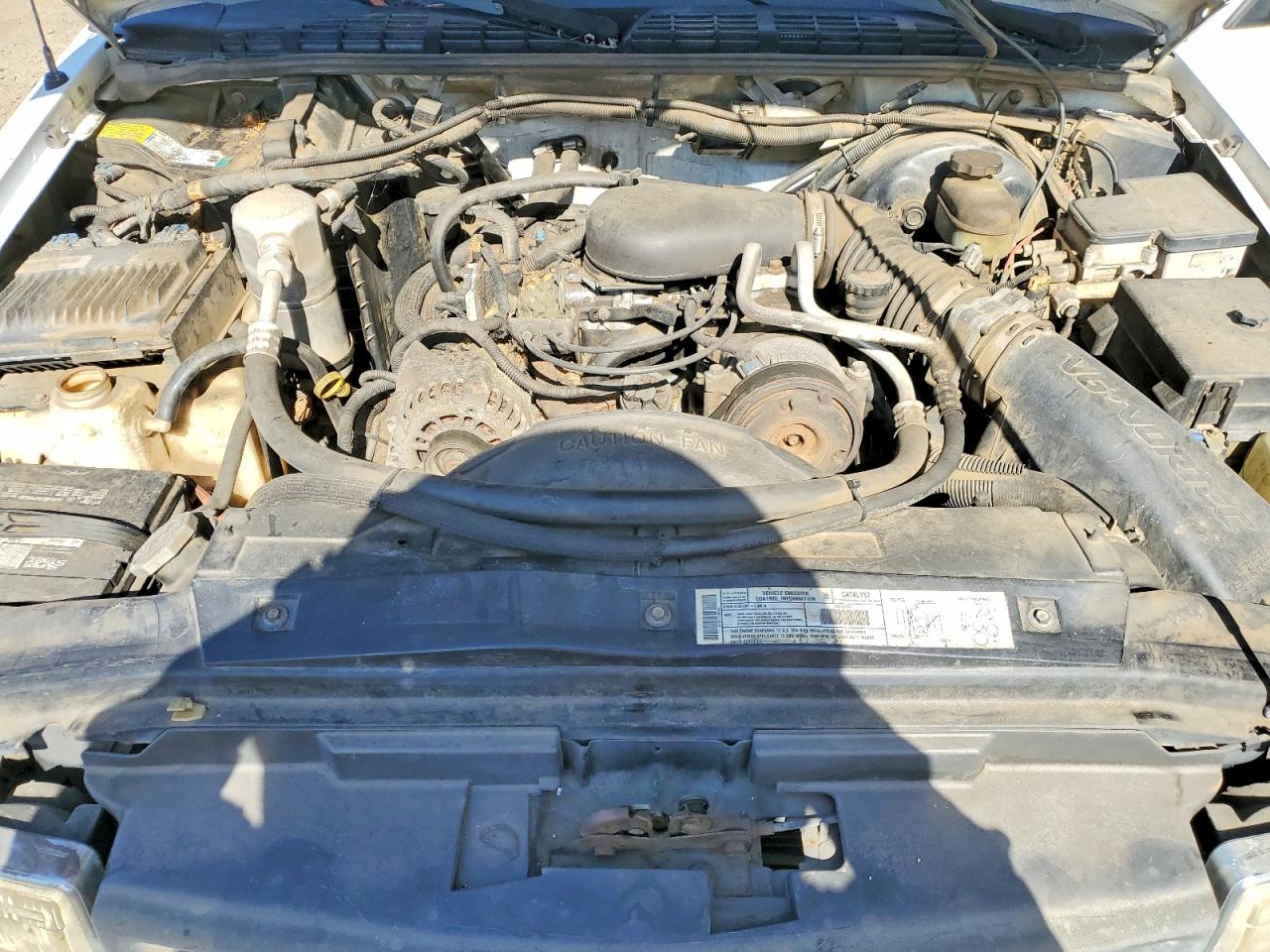 2000 CHEV Blazer VIN 1GNDT13W1Y2117866 photo 12