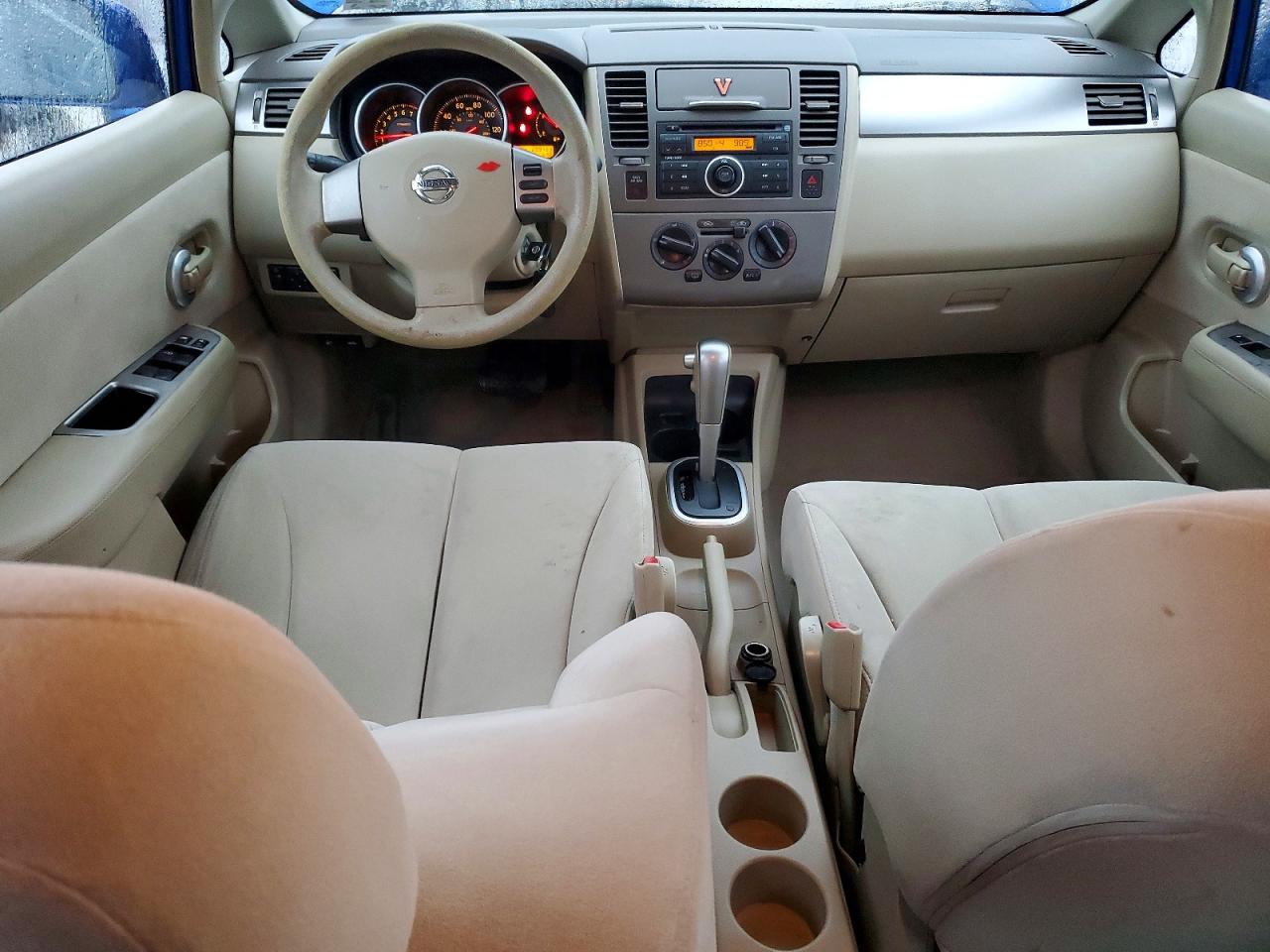 2009 NISS Versa VIN 3N1BC13EX9L394929 photo 8