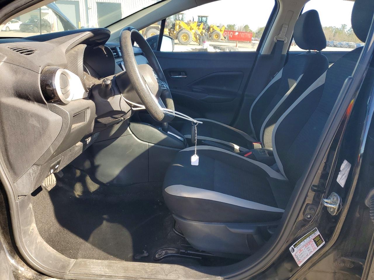 2020 Nissan Versa VIN 3N1CN8EV6LL880715 photo 7