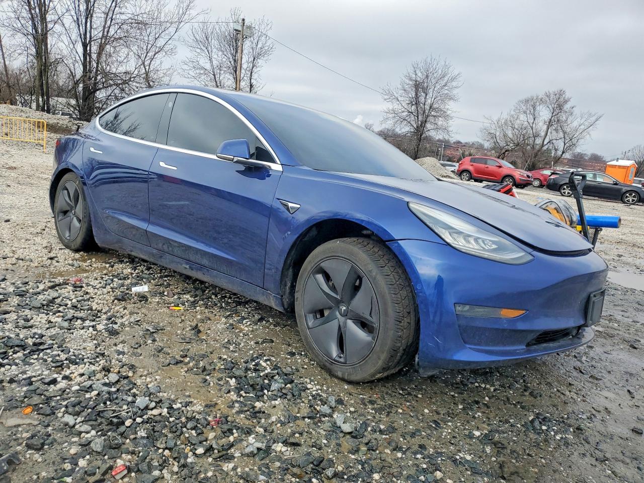 2019 Tesla Model 3 VIN 5YJ3E1EA1KF299492 photo 4