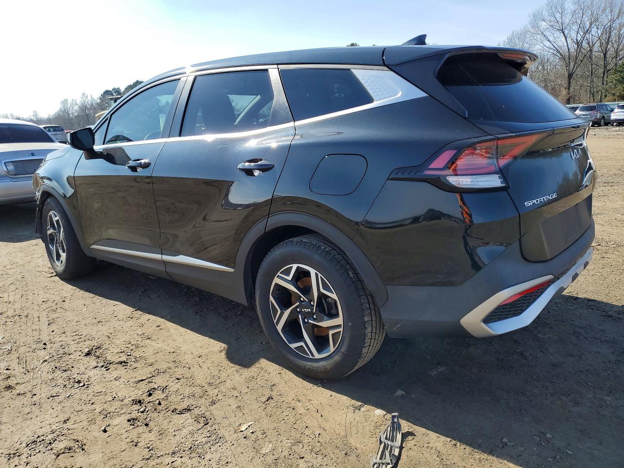 2023 Kia Sportage VIN KNDPU3AF3P7172838 photo 2