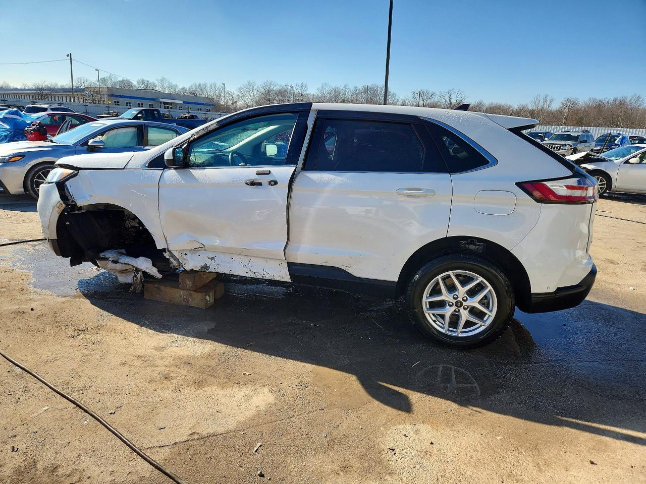 2023 Ford Edge VIN 2FMPK4J96PBA40035 photo 2