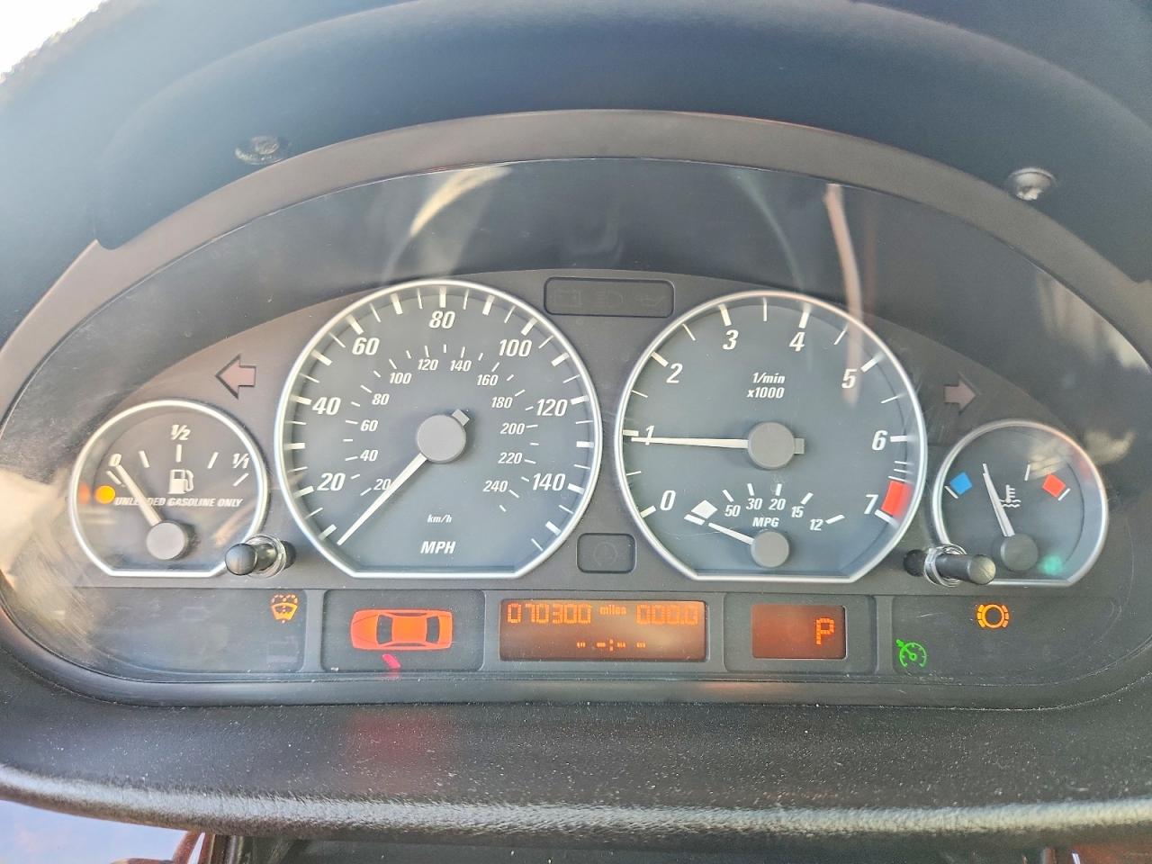 2005 BMW 3 series VIN WBABW53405PL53160 photo 9