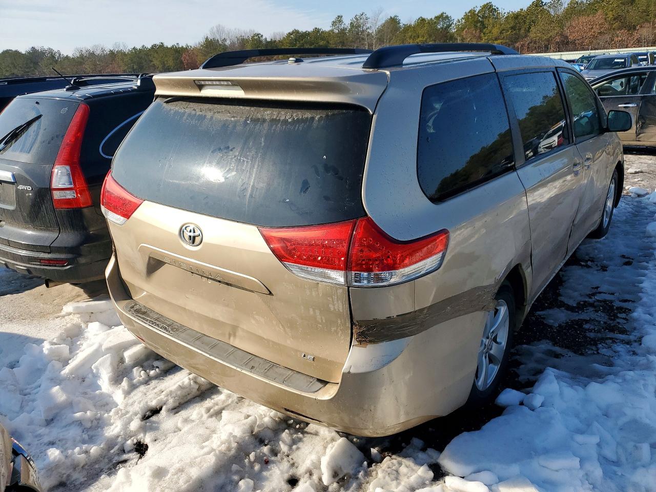 2011 Toyota All models VIN 5TDKK3DC3BS027444 photo 3