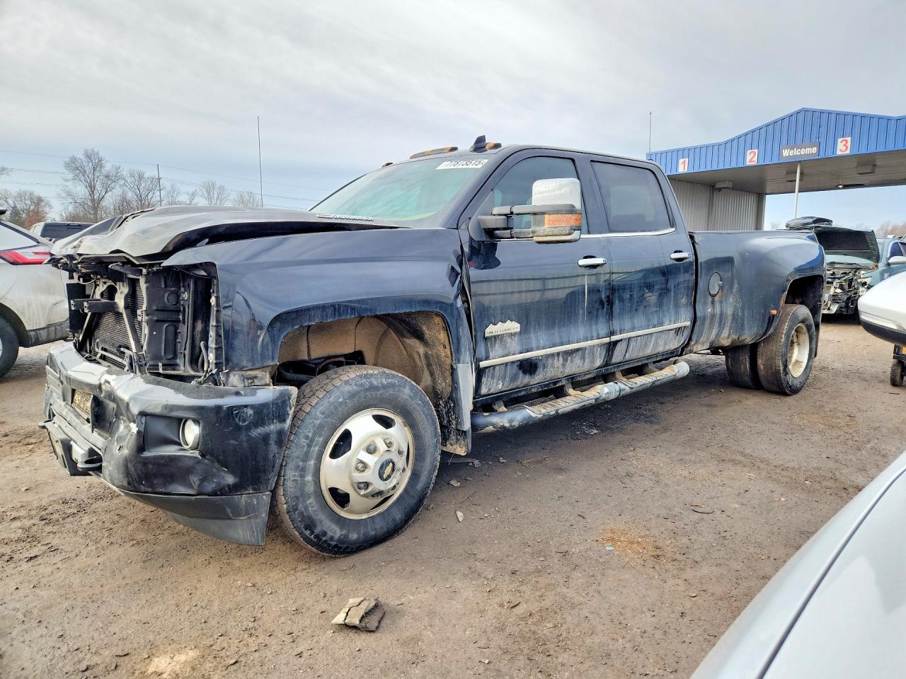 2019 Chevrolet All models VIN 1GC4KYEYXKF250564 photo 1