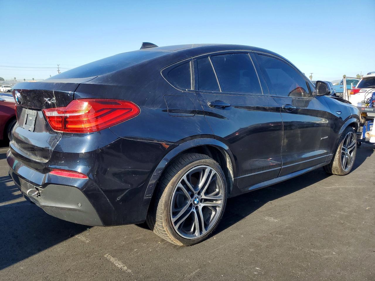 2018 BMW X4 VIN 5UXXW3C51J0T83064 photo 3