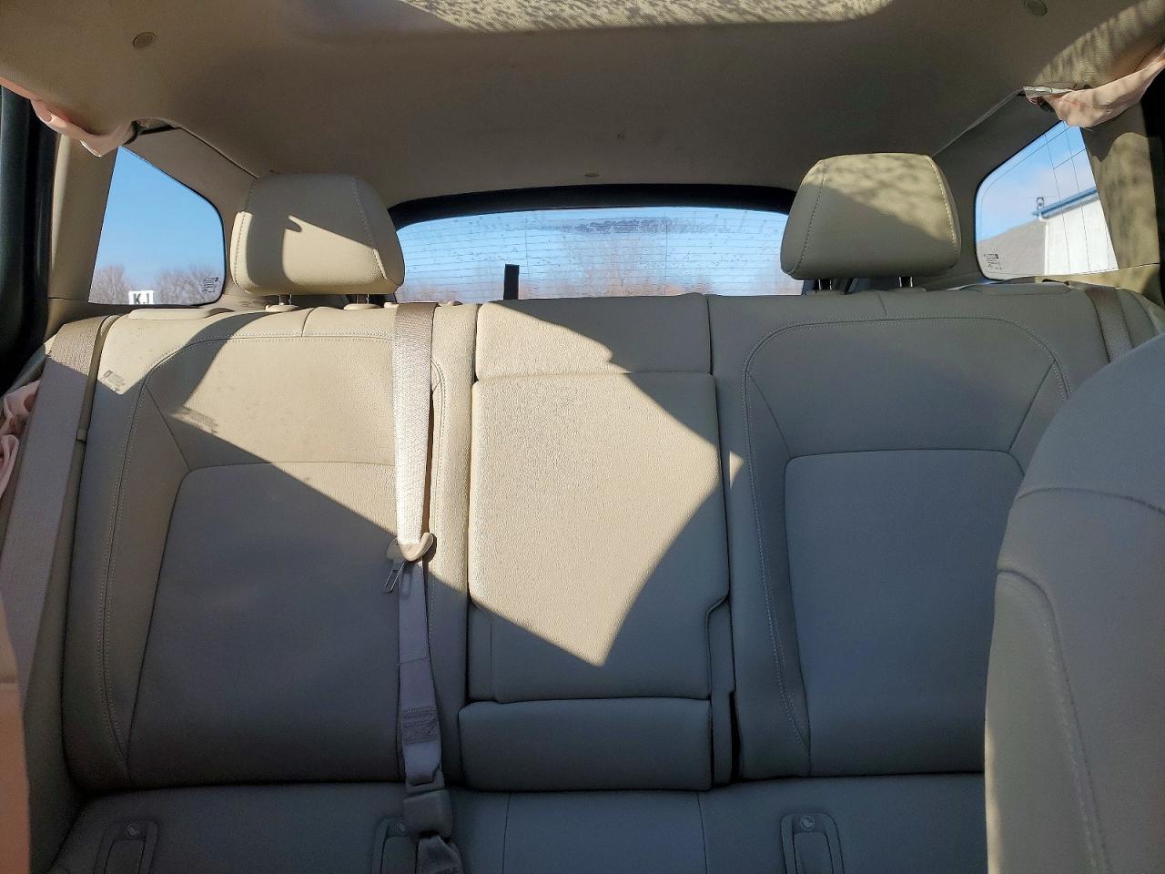2018 Regal VIN W04GV8SX9J1155922 photo 10