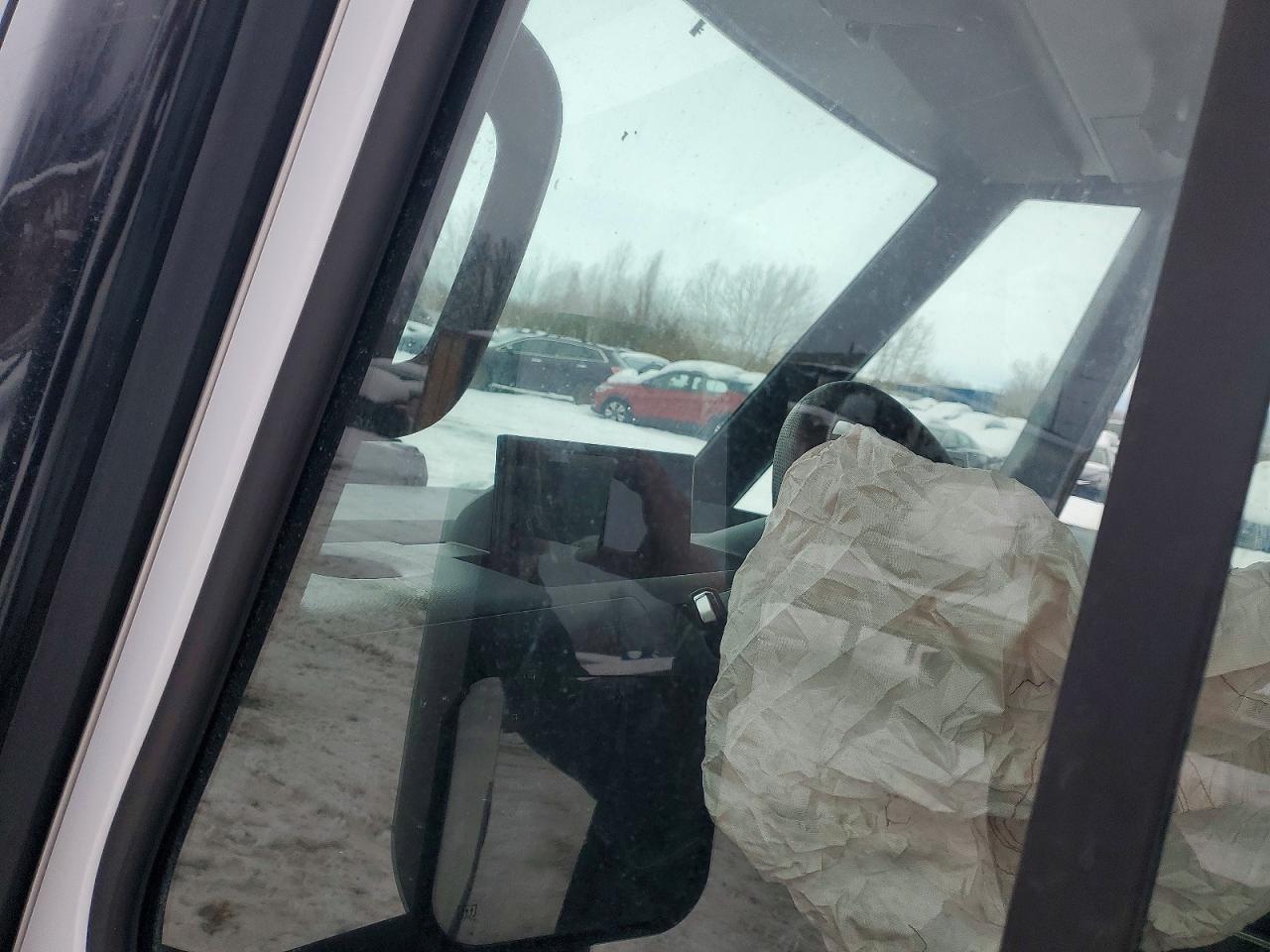 2025 CHEV All other VIN 2G58J2TZXS9107109 photo 9