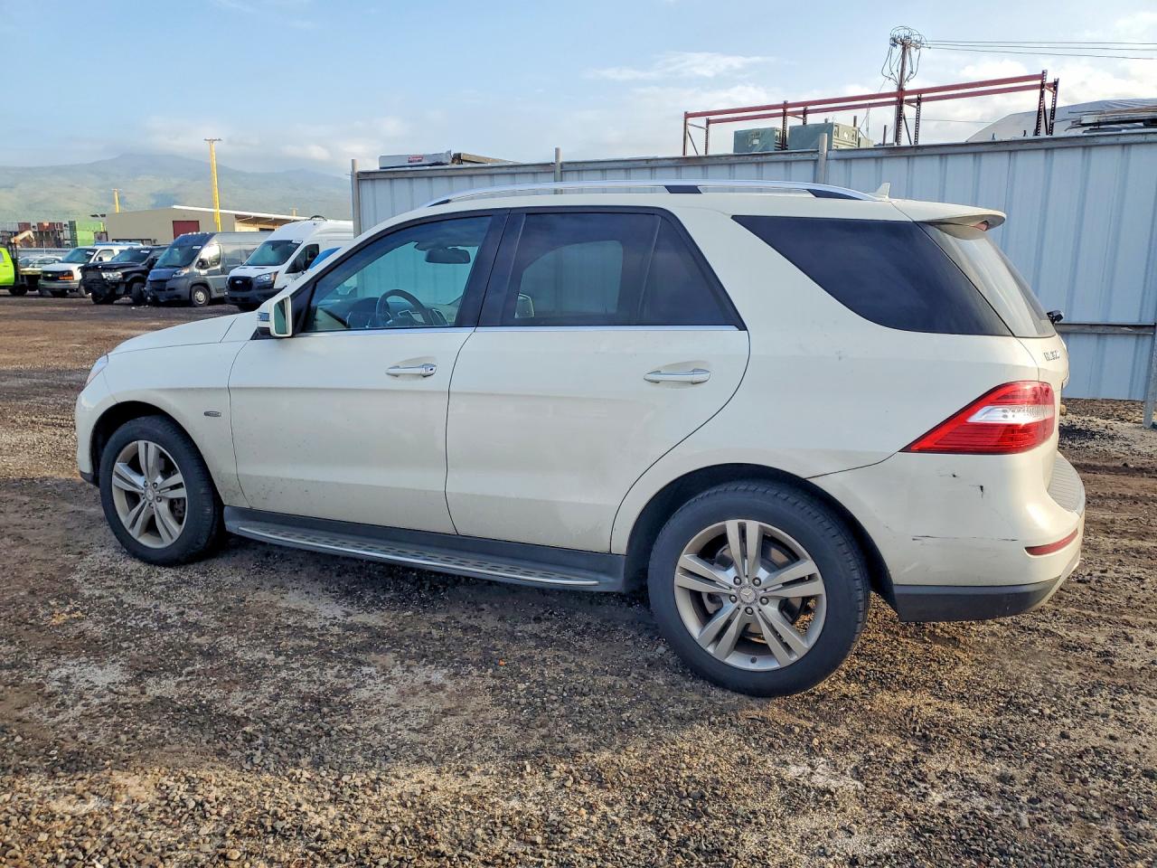 2012 Mercedes-Benz M-class VIN 4JGDA5HB1CA022391 photo 2