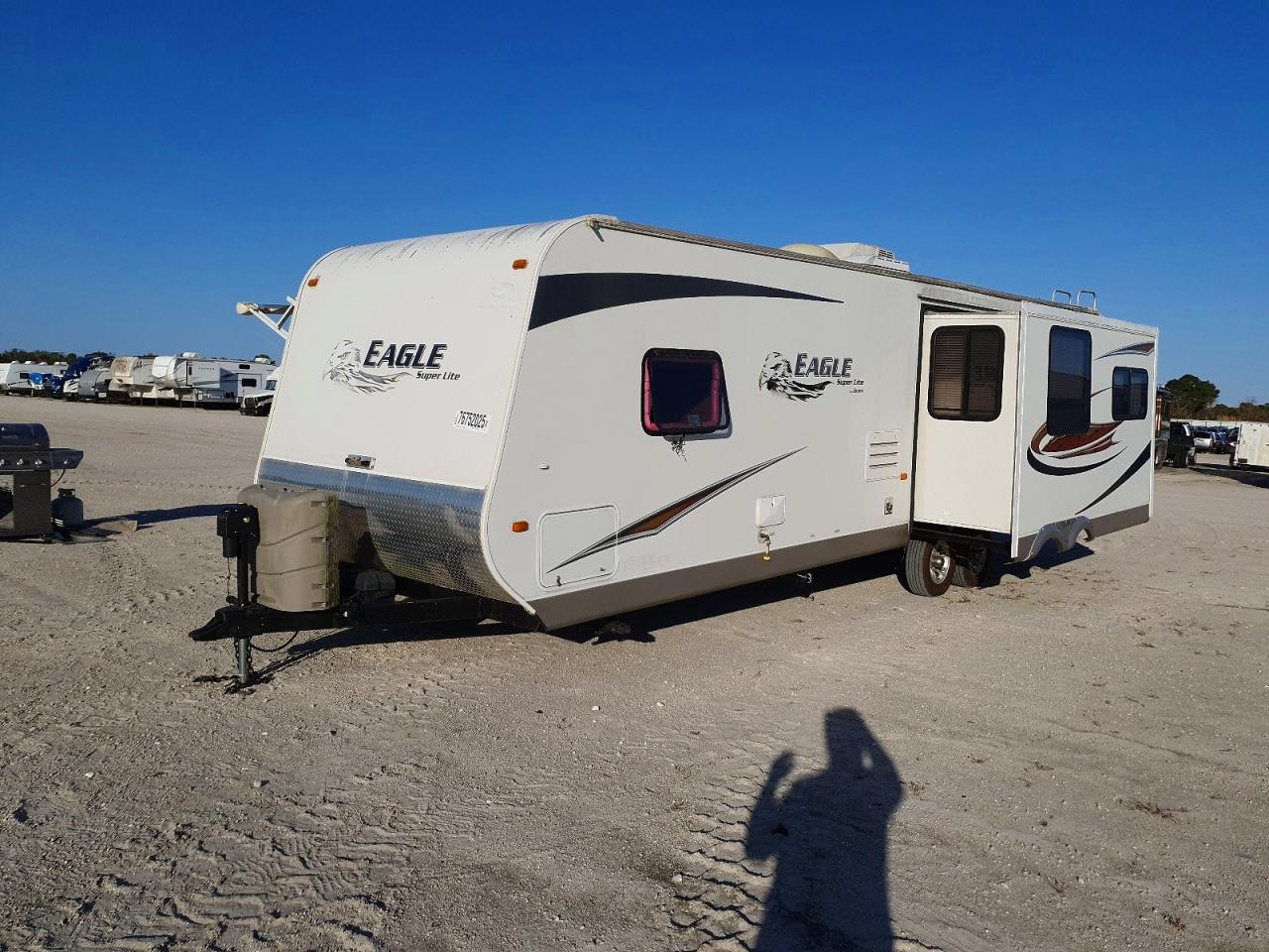2011 JAYCO Travel tra VIN 1UJBJ0BR3B1DL0068 photo 2