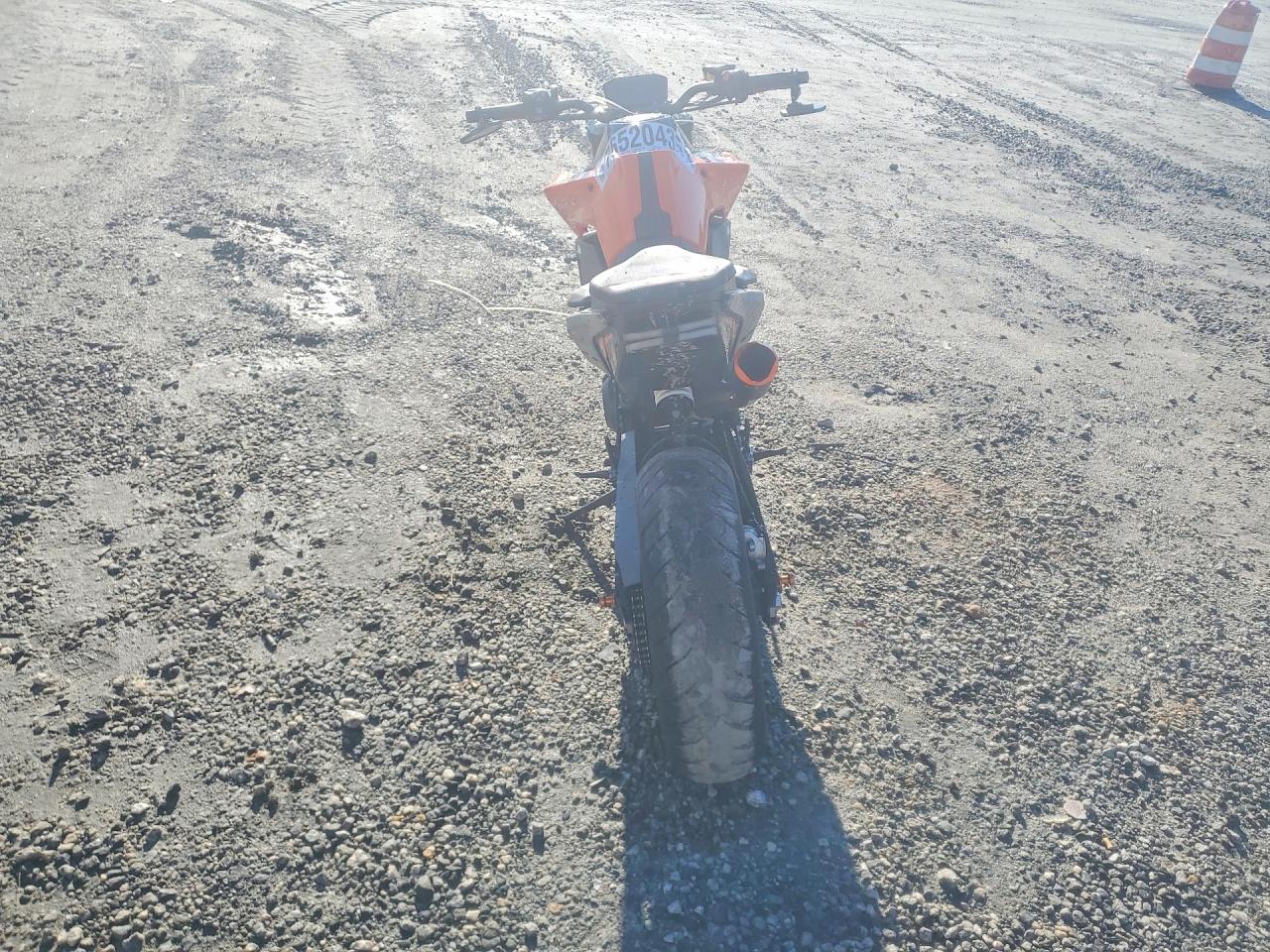 2023 Ktm 790 duke VIN LCETU7408PH700364 photo 4