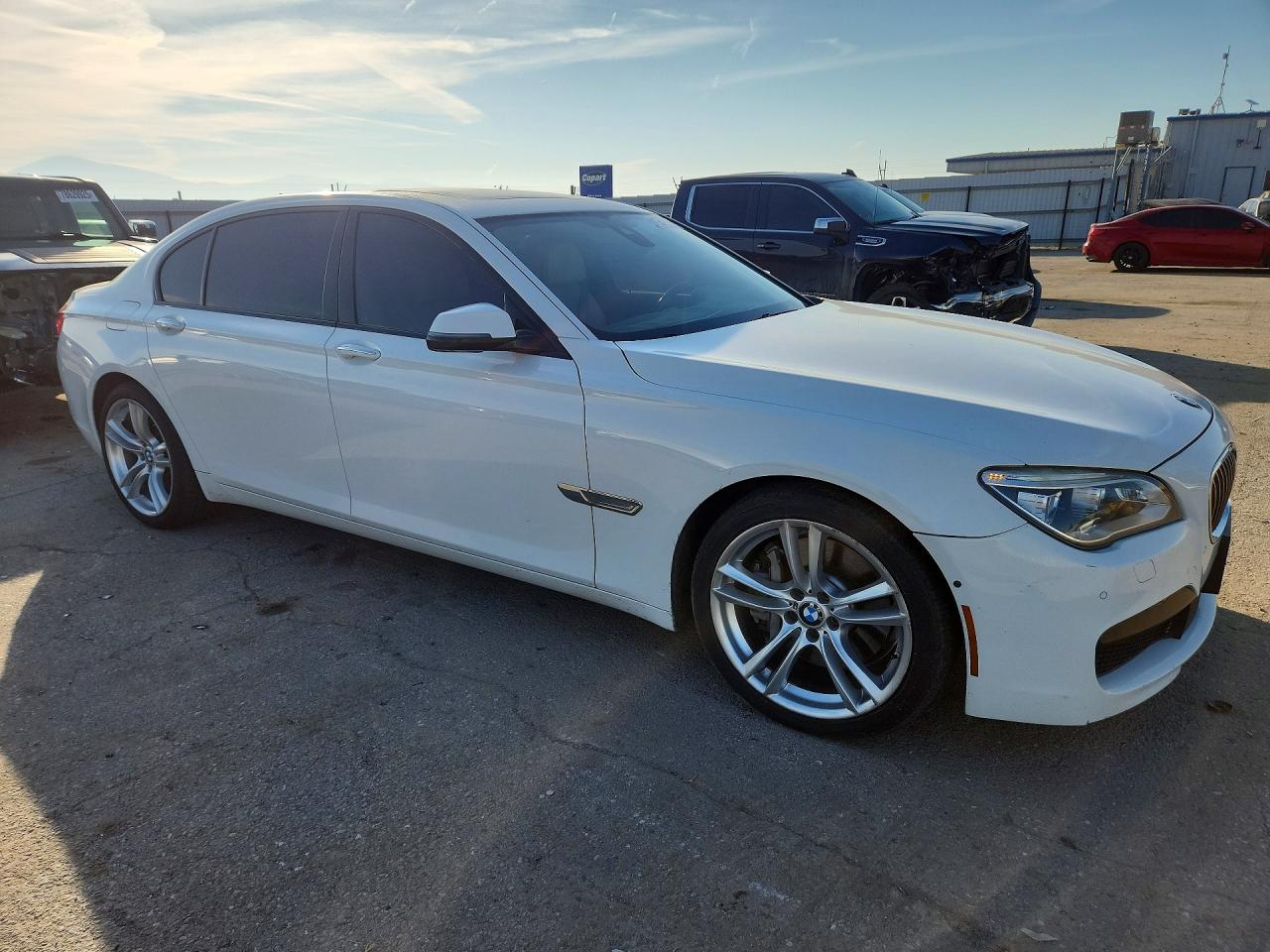 2015 BMW 7 series VIN WBAYE8C59FD781903 photo 4
