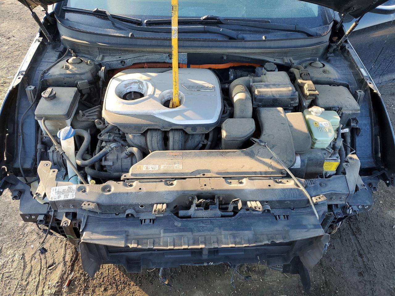 2016 Hyundai Sonata hybrid VIN KMHE24L11GA038994 photo 11
