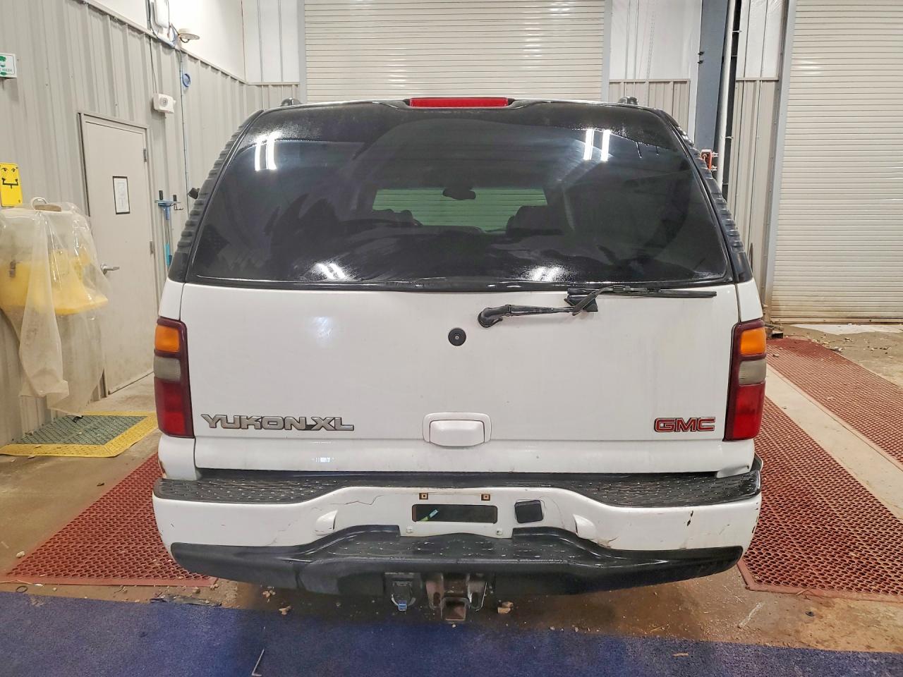2001 GMC Denali VIN 1GKFK66U71J147112 photo 6