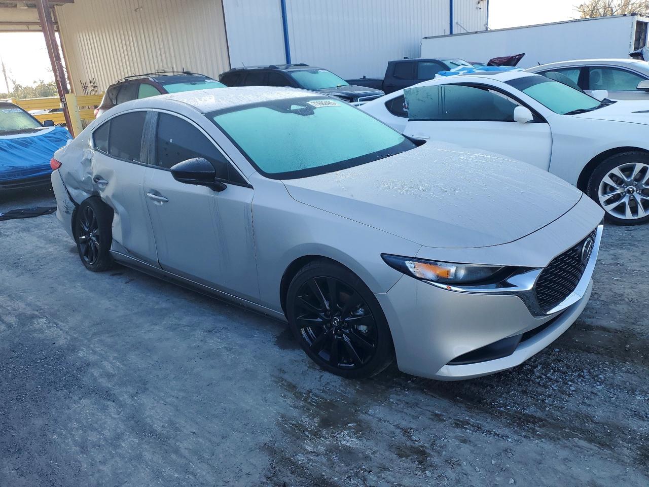 2024 Mazda Mazda3 VIN 3MZBPABM7RM430416 photo 4