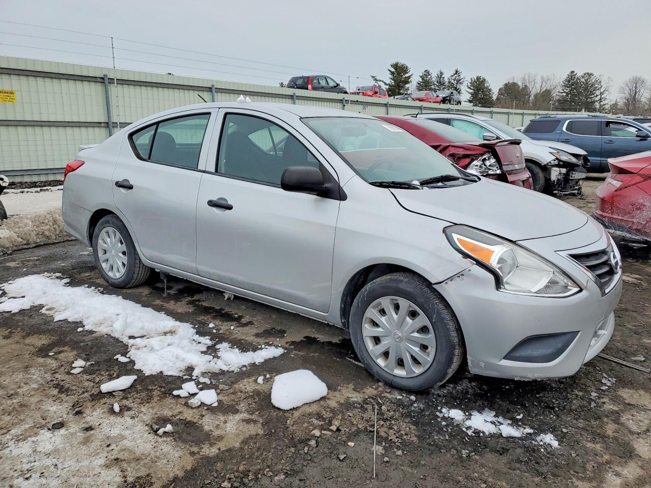 2015 NISS Versa VIN 3N1CN7AP3FL938981 photo 4