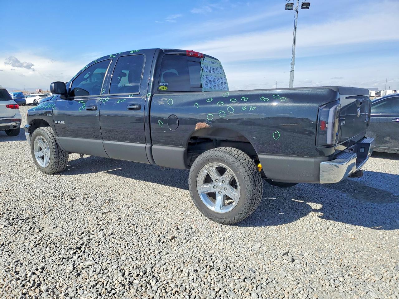 2008 Dodge Ram 1500 VIN 1D7HU18258S533745 photo 2